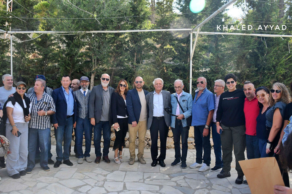 (بالصور)- وجوه فنية لبنانية في رحلة ثقافية إلى نيحا الشوف