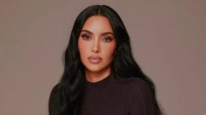 مفاجأة طبية لكيم كارداشيان: نشاط دماغي منخفض لكن لا خطر زهايمر