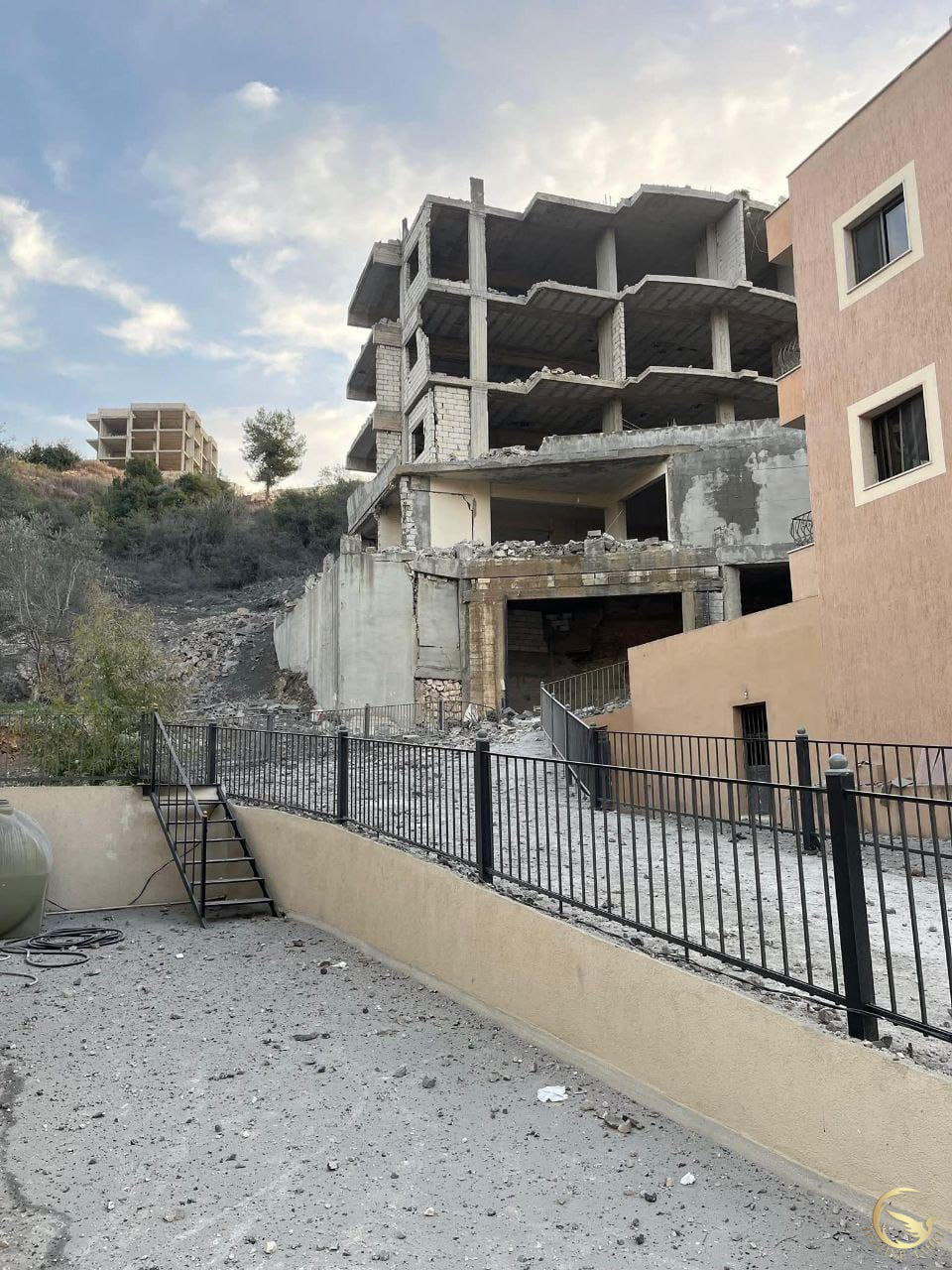 الأضرار جراء غارة كفرحتى