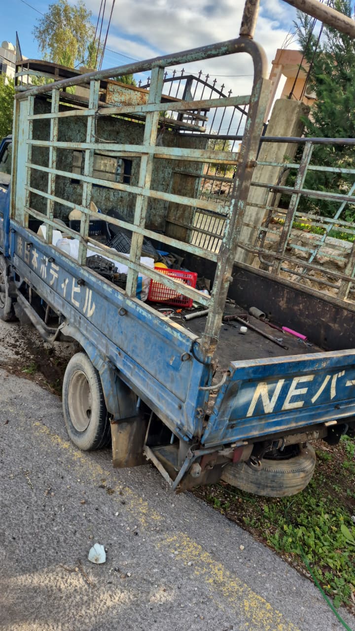 استهداف سيارة في المنصوري