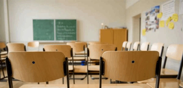 روابط التعليم الرسمي : لالتزام الإضراب يومي الثلاثاء والاربعاء والخميس في الدوامين الصباحي والمسائي