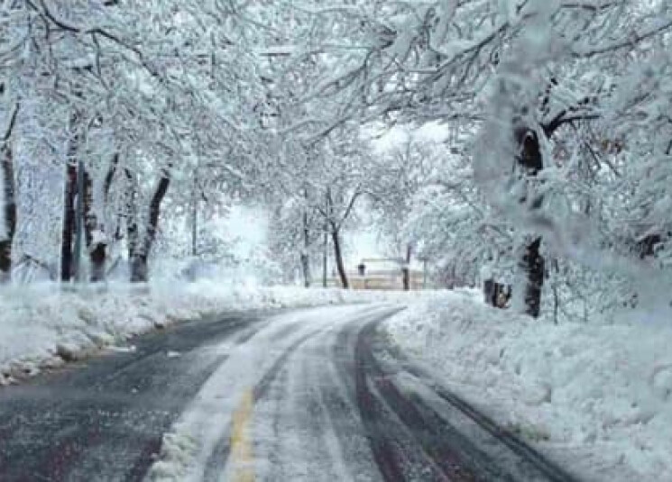 الطقس غدا غائم جزئيا مع انخفاض الحرارة وأمطار متفرقة مع ثلوج على المرتفعات