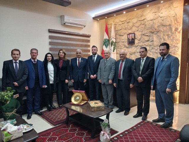 شعيا بحث مع مدير عام “أكساد” تطوير اتفاقية التعاون وتعزيز المشاريع الزراعية المشتركة تل العمارة