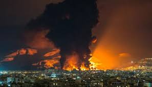 القناة 13 عن مصدر إسرائيلي: ضوء أخضر أميركي لاستهداف منشآت الطاقة الإيرانية متوقع خلال هذا الأسبوع