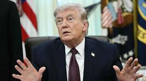 ترامب: هناك رسائل تصلنا من الإيرانيين تطالبنا بمواصلة القصف لأنهم يريدون الحرية وسقوط النظام