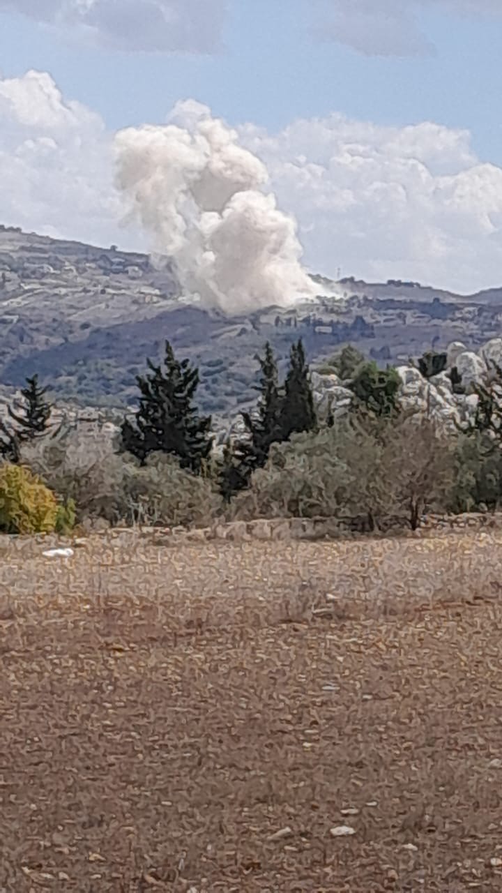 الجيش الاسرائيلي ينفذ تفجيرا ضخما ويستهدف مدرسة اعدادية جبل عامل في بلدة حولا