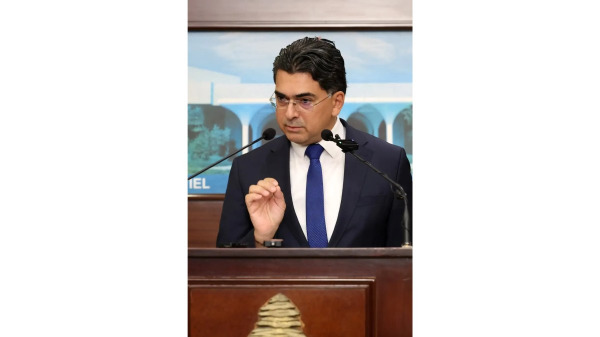 الوزير مرقص بعد جلسة مجلس الوزراء: المجلس شدد على السير بالتحقيق في موضوع المتفجرات تحت سقف القانون ووافق على التعاقد مع أساتذة في الجامعة اللنبانية وعيّن أعضاء مجلس إدارة سكك الحديد