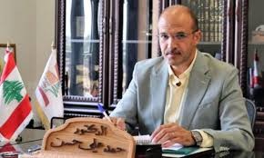 حسن: وضع الكمامات خط أحمر والحجر الإلزامي لم يعد وجهة نظر