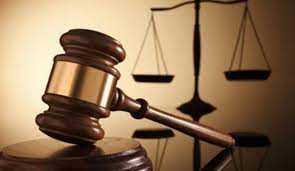 (بالصور) لا تشكيلات قضائية بينما مرسوم يعطي عقود الوكالة لعدد من المحامين!