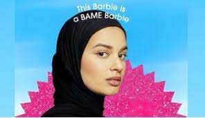 أمينة علي أول عارضة أزياء مسلمة محجبة في فليم باربي!