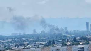 إعلام العدو: انفجار صاروخ او مسيرة في منطقة يعرا بالجليل الغربي وقوات الانقاذ في طريقها إلى المكان