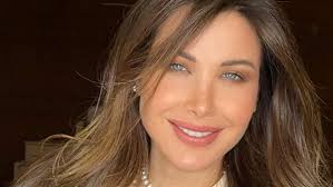 نانسي عجرم من كواليس أغنية ورانا إيه : خلف كل إيقاع... قصة، وشرارة، والقليل من الفوضى!