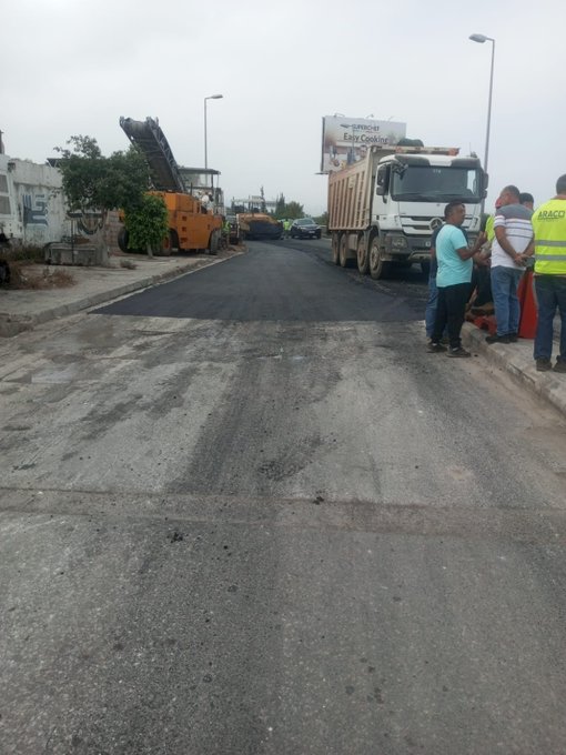 اعمال تزفيت على التحويلة من طريق المطار القديمة باتجاه اوتوستراد الاسد