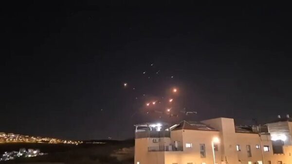 الحرس الثوري الإيراني: دمرنا 3 صواريخ كروز و١٠ مسيرات وعشرات الطائرات الصغيرة المتسللة