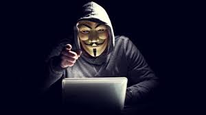 موجة احتيال رقمية تستغل "Deep Fake": مشاهير مزيفون يخدعون الضحايا برسائل عاطفية وجوائز وهمية
