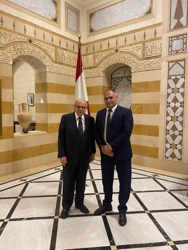 بعد لقائه سلام... مسعد: الحوار الصريح والمسؤول بين جميع الأطراف هو السبيل الوحيد لمعالجة ملف حصر السلاح بيد الدولة