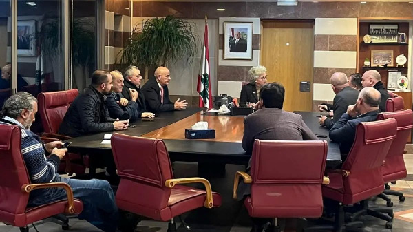 كرامي عرضت مع روابط المعلمين مطالبهم: تمنيت عليهم عدم اللجوء إلى الإضراب وسأكون صوتهم في مجلس الوزراء