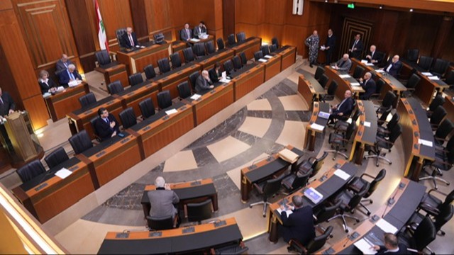 الهيئة العامة في مجلس النواب بدأت التصويت على الجزء الأول المتعلق بنفقات وموازنات الوزارات والادارات والمؤسسات العامة