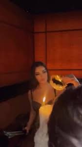 #نادين_نسيب_نجيم تحتفل بعيد ميلادها وسط الأصدقاء