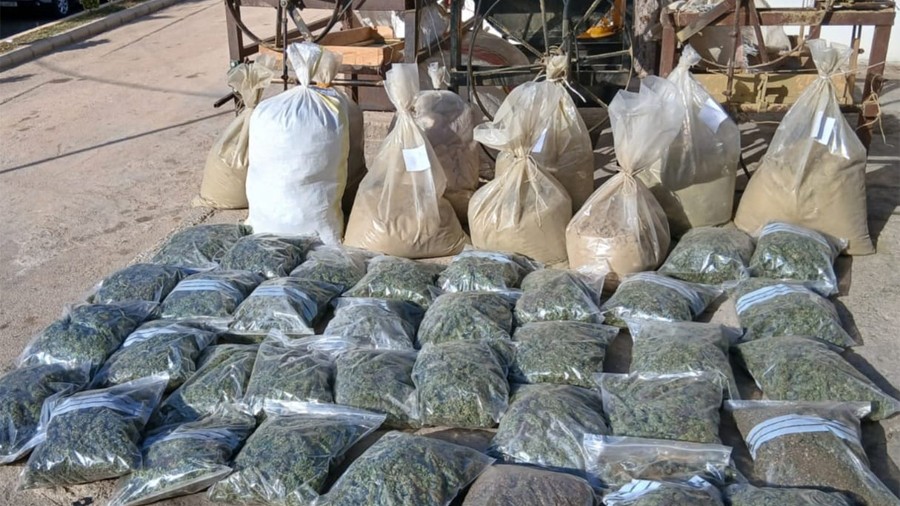 الجيش: عمليات دهم وتوقيف مواطنَين وضبط آلات لتصنيع المخدرات في بلدتَي بوداي – بعلبك وببنين – عكار