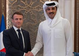 أمير قطر وماكرون شددا على ضرورة الحوار بما يساهم في صون أمن المنطقة ويجنبها التوتر
