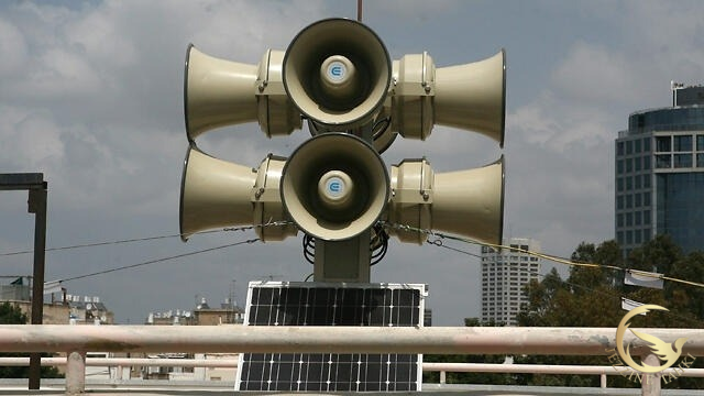 الجبهة الداخلية الإسرائيلية: دوي صفارات الإنذار في منطقة تل أبيب الكبرى