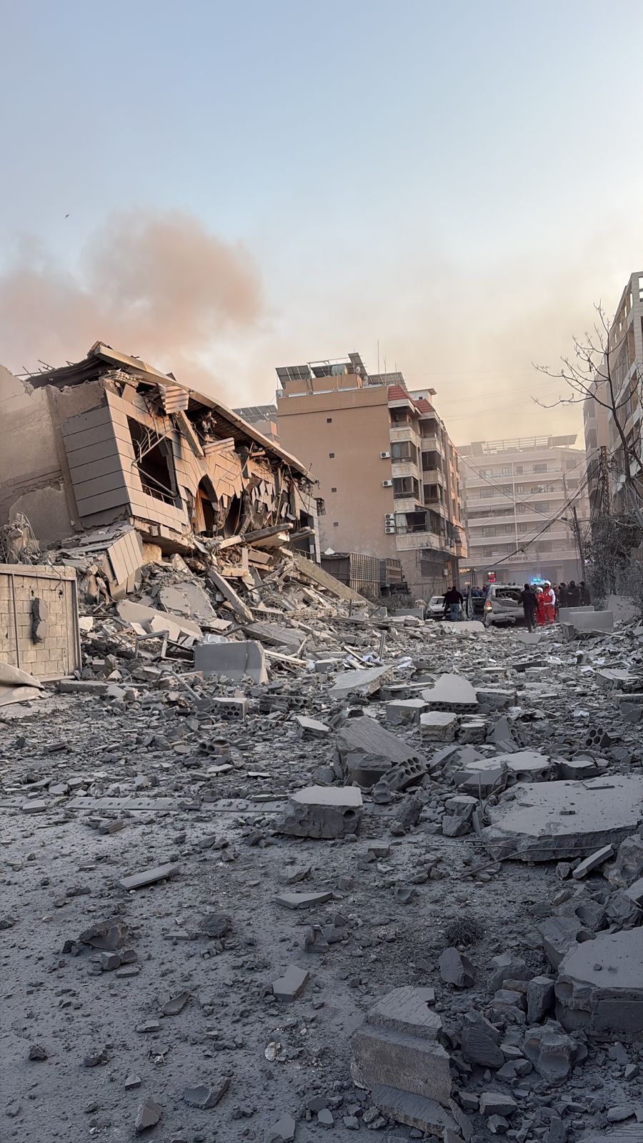 استهداف مبنى الجماعة الاسلامية في صيدا