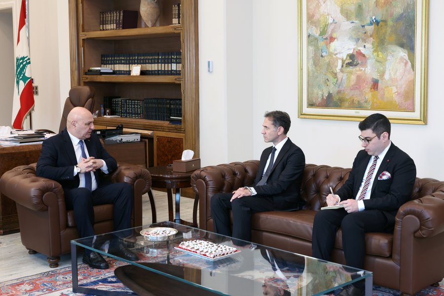 الرئيس جوزاف عون استقبل السفير التركي في لبنان Murat Lütem وعرض معه الأوضاع الراهنة في لبنان والمنطقة وموقف الدولة اللبنانية منها.