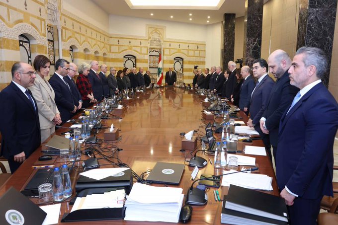 الحكومة: لمنع أيّ نشاط للحرس الثوري في لبنان!