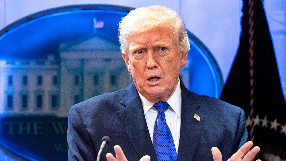 سي بي إس عن ترمب: أفكر في شخص ما ليحل مكان خامنئي