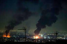 إعلام إيراني: دوي انفجارات في مدينة كرج غرب طهران