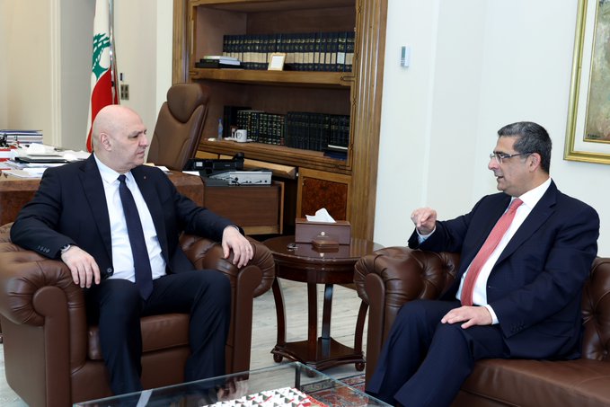 العلاقات اللبنانية-السورية بين عون وسفير لبنان في سوريا