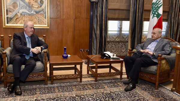 الرئيس بري تابع مع وزير المال والنائب اسامة سعد المستجدات وملف النازحين