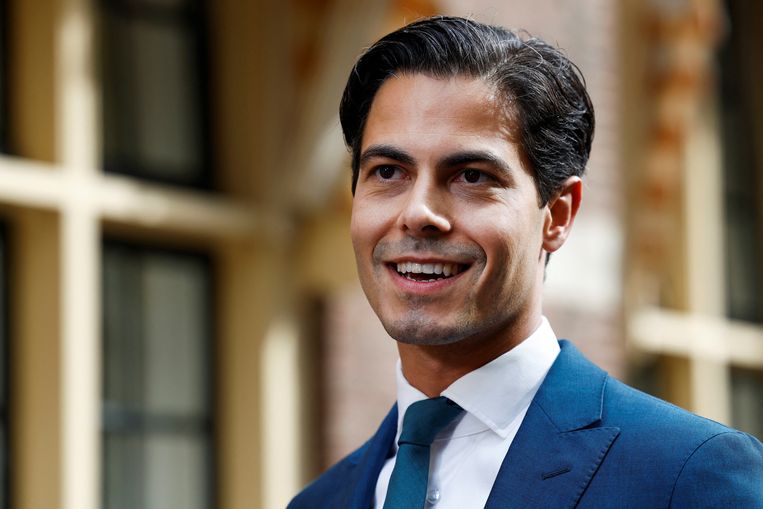 الرئيس عون يتلقى اتصالًا من رئيس وزراء هولندا: دعم للبنان وللمبادرة التفاوضية وتعزيز قدرات الجيش