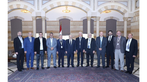 رئيس الحكومة استقبل وفدا من رؤساء بلديات القرى الحدودية