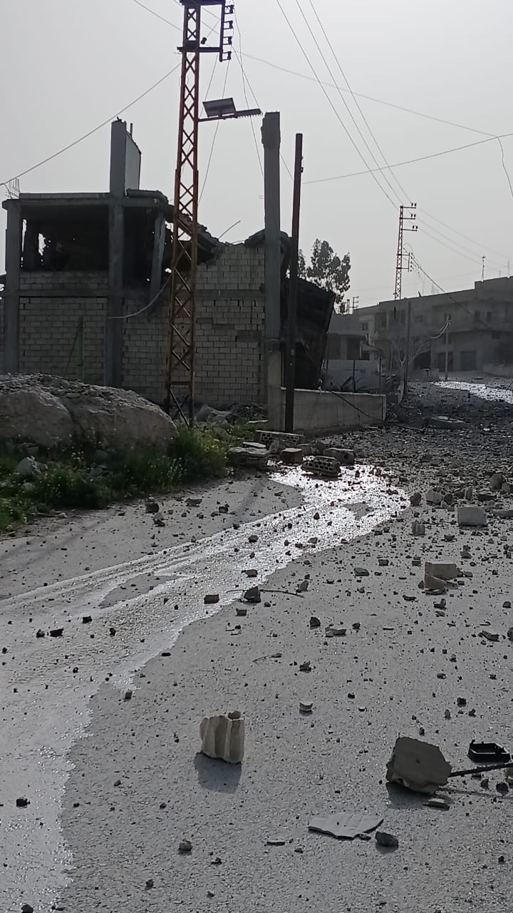 المنزل المستهدف في سحمر على طريق المستشفى منذ قليل