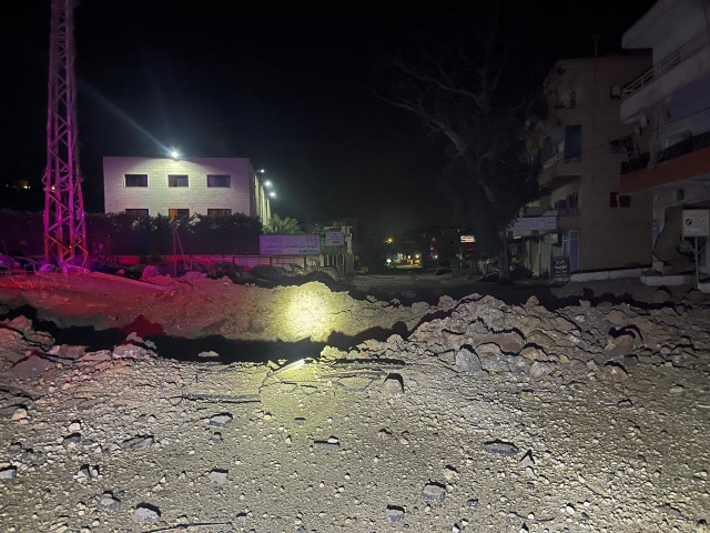 تم قطع طريق الدوير المؤدية الى حاروف و تول