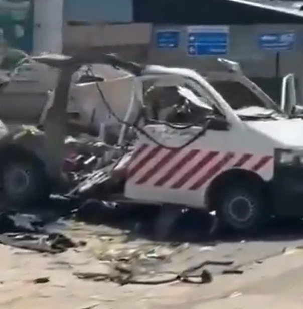 غارة إسرائيلية استهدفت نقطة للدفاع المدني على طريق بلدة ديرقانون رأس العين جنوب صور لبنان