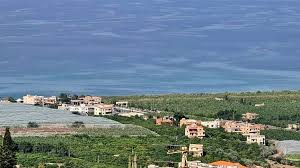 وصل صباحا 3 أشخاص من العالقين في بلدة المنصوري إلى صور سيرًا على الأقدام بينهم المختار فيما بقي آخرون في الداخل ويجري الصليب الأحمر الدولي اتصالات مع الجيش واليونيفيل للعمل على إخراج العالقين المتبقين