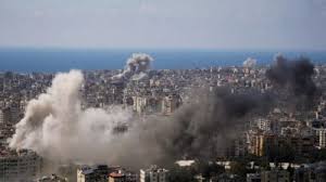 قائد بحرية الجيش الإيراني: قواتنا ترصد جميع تحركات الجيش الأميركي في المنطقة