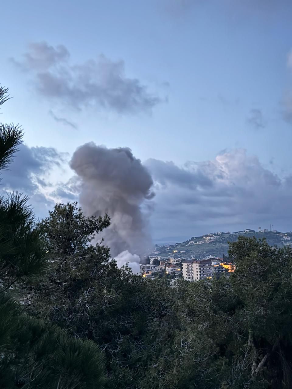 غارات على ميفدون والبازورية والنبطية صباحا