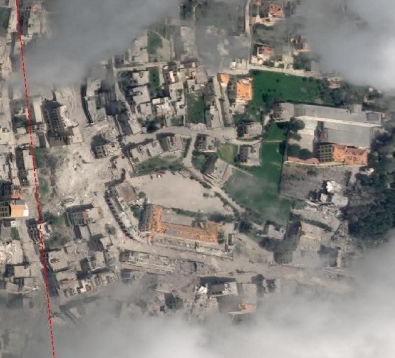 صورة جوية من بنت جبيل تظهر حجم الدمار في السوق التجاري