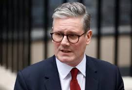 ستارمر: من الضروري فتح مضيق هرمز ونحن لا ندعم السيطرة عليه