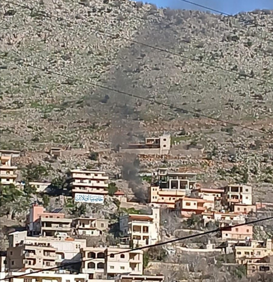 أفاد مراسل جزين تحكي جوني كيوان عن استهداف بيك آب على طريق شبعا دون اي اصابات