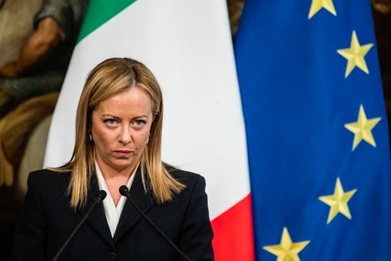 رئيسة الوزراء الإيطالية: من الضروري مواصلة العمل لدفع مفاوضات السلام وبذل كل جهد لإعادة فتح مضيق هرمز