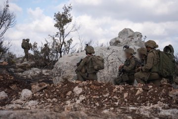 الجيش الاسرائيلي: سجن جنديين 30 يومًا بعد الإساءة لرمز ديني في دبل والتحقيق أكد مخالفة خطيرة للقيم العسكرية