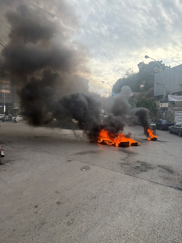 قطع الطرقات في قصقص وكورنيش المزرعة والحمرا وفردان - ساقية الجنزير وقرب بيت الدروز في بيروت