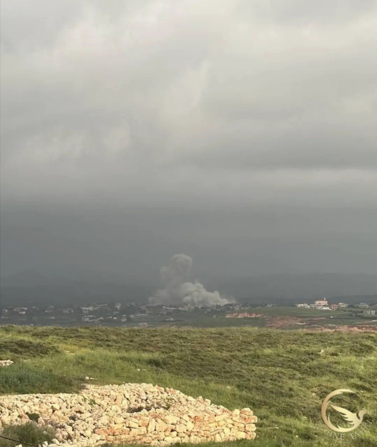 أفاد مراسل جزين تحكي جوني كيوان عن غارات على زوطر الشرقية