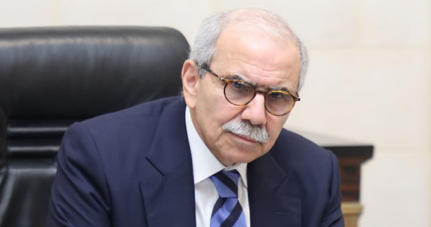 رئيس الحكومة اتصل بوزير خارجية الإمارات مستنكرا الاعتداءات الإيرانية: تهديد لامن واستقرار المنطقة