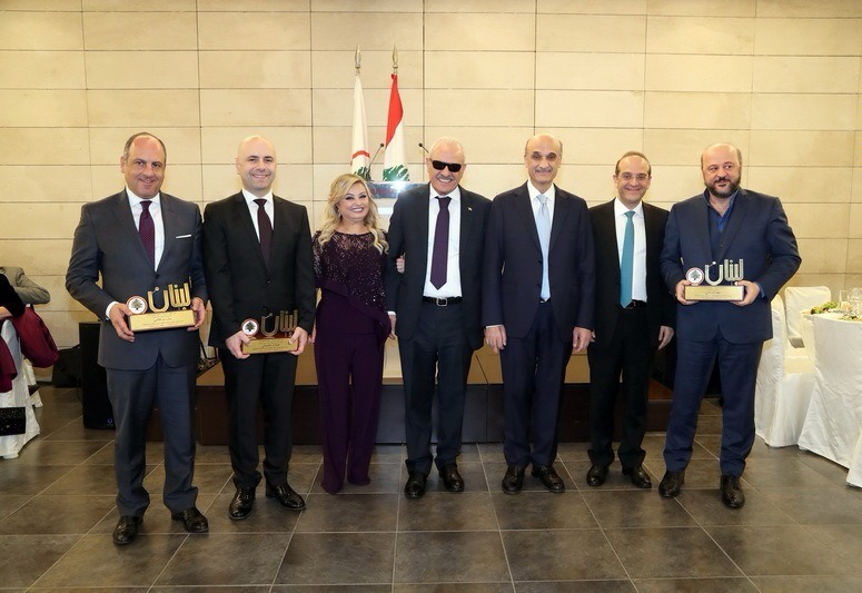 مكرما وزراء القوات... جعجع: كانوا السد المنيع بوجه أي قرار لا يصب في المصلحة العامة بحرفية ومهنية